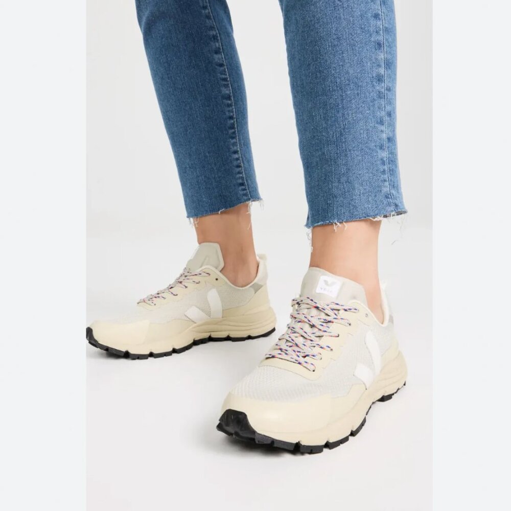 NEW Veja Dekkan Alveomesh Sneakers - Size 7 - Natural/White